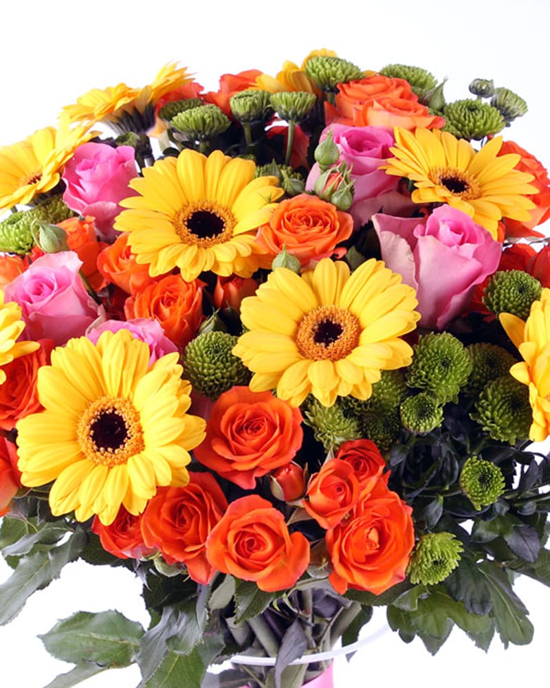 Krāsains ziedu pušķis