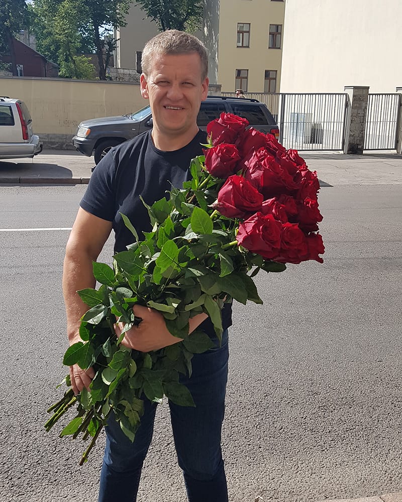 Sarkanas rozes Explorer premium