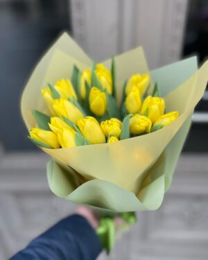 Dzeltenu tulpju pušķis